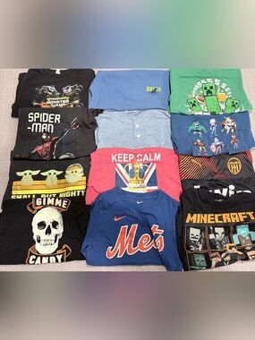 12 Boys XS & S Graphic T-Shirt Bundle Minecraft Marvel Nike